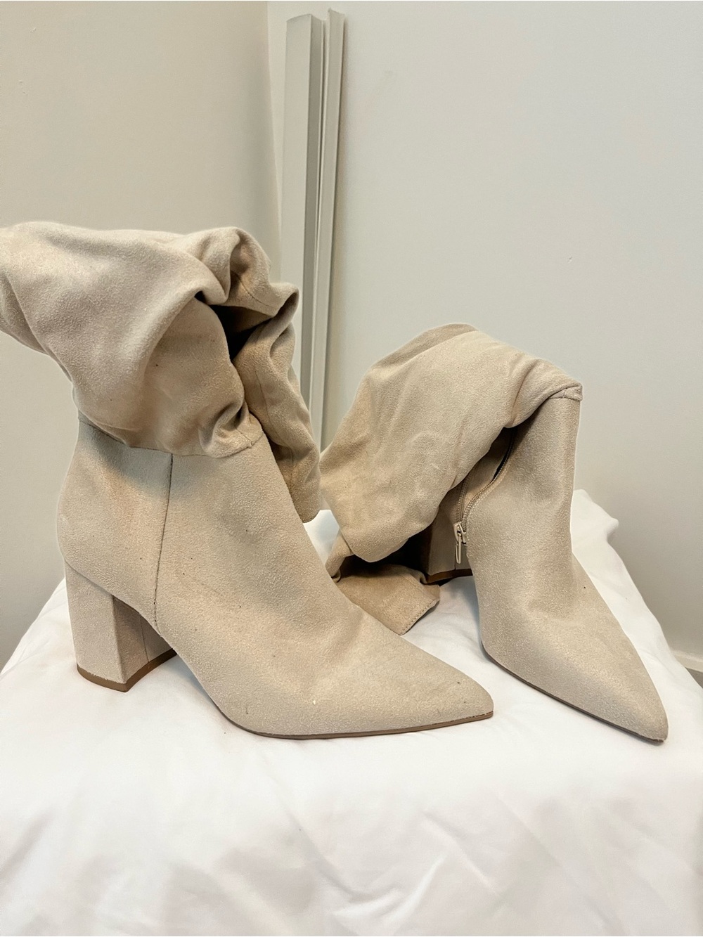 SHEIN Beige Slouchy Pointed-Toe Block Heel Boots